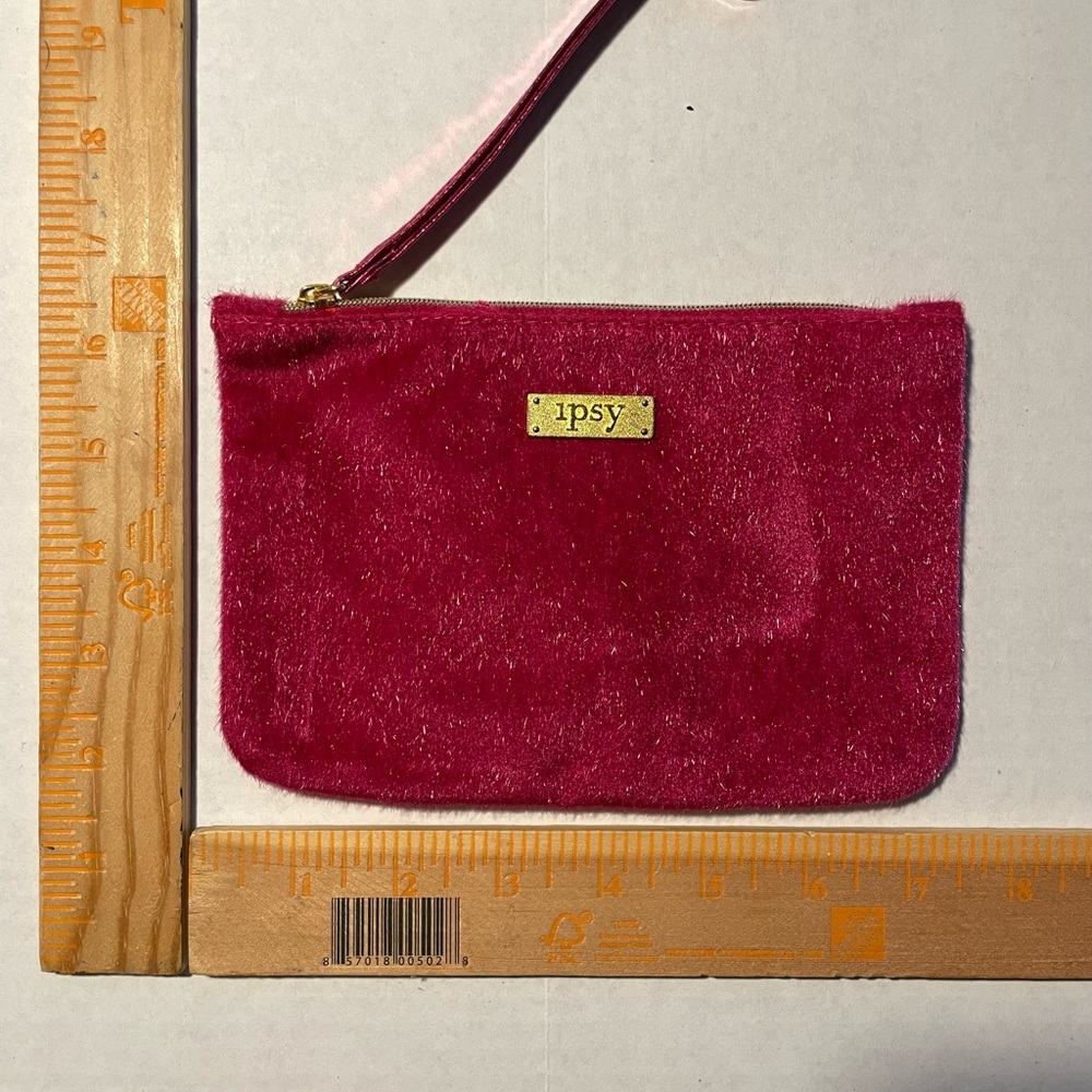 Ipsy makeup bag